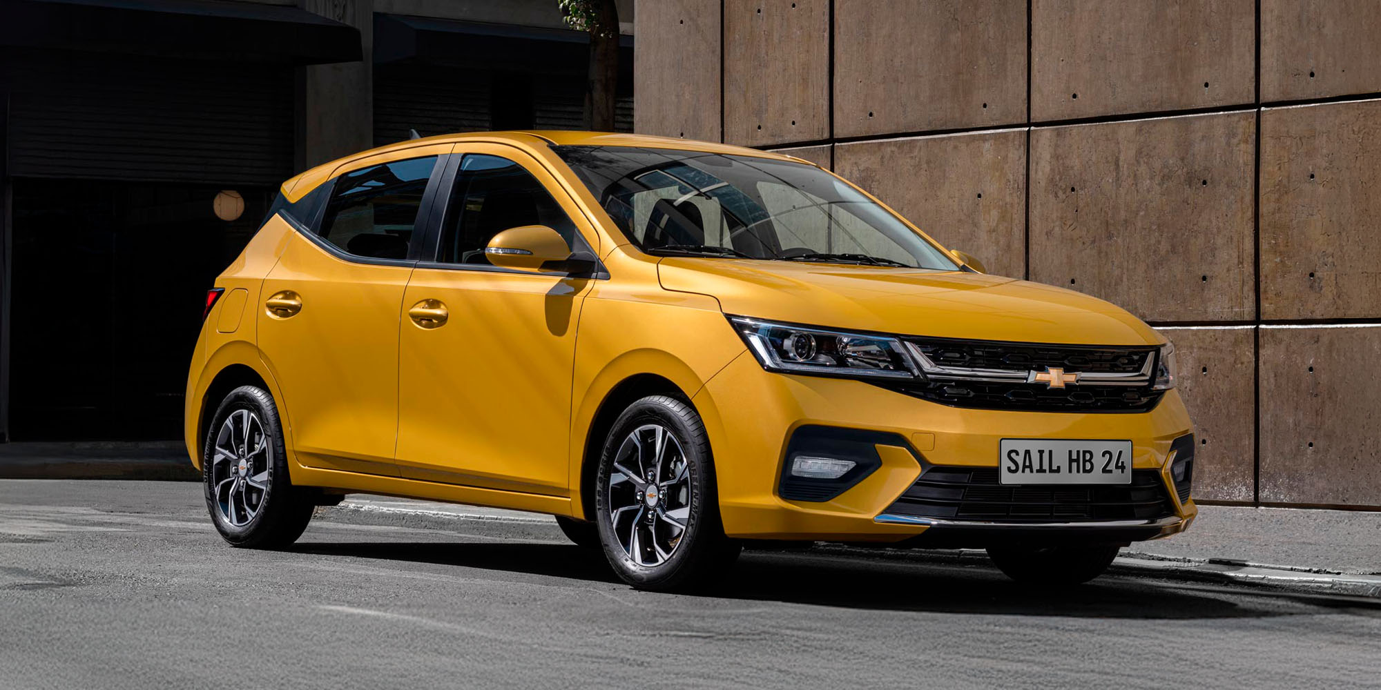 chevrolet chile  sail hatchback parachoque