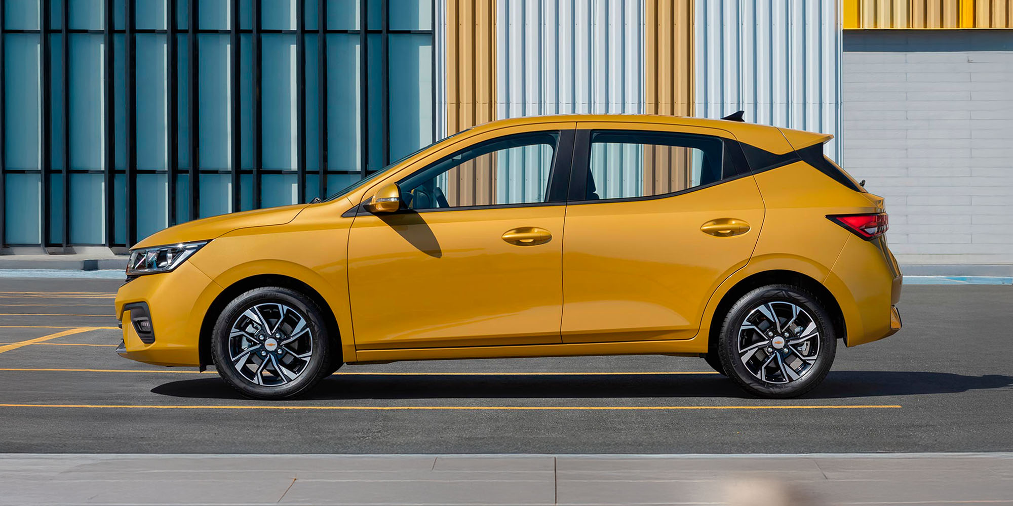chevrolet chile  sail hatchback puerta